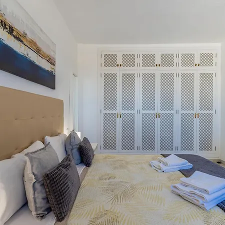 Apartment Penthouse With Panoramic Ocean Views & Terrace In Torviscas Costa Adeje (Tenerife)