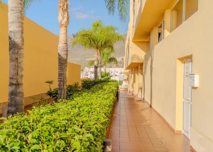 Penthouse With Ocean Views - Torviscas Апартаменти