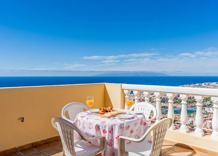 Апартаменти Penthouse With Ocean Views - Torviscas Адехе