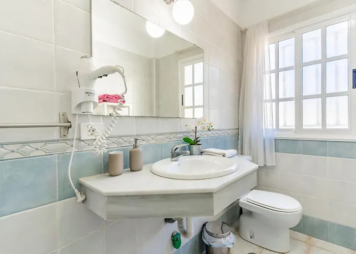 Penthouse With Panoramic Ocean Views & Terrace In Torviscas Apartment *