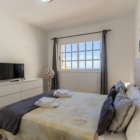 Penthouse With Ocean Views - Torviscas