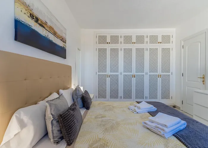 Lejlighed Penthouse With Panoramic Ocean Views & Terrace In Torviscas Costa Adeje (Tenerife)